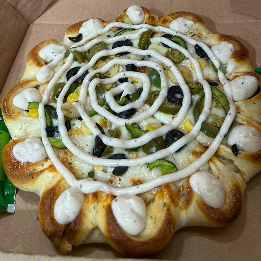 Special Crown Pizza